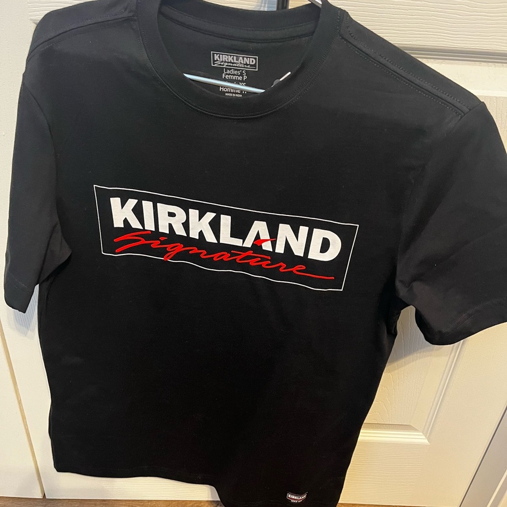 Kirkland Signature aka COSTCO T Shirt - XS Mens/ Small Ladies - Picture 2 of 3